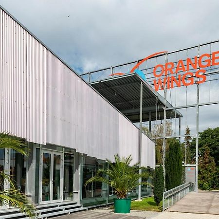Hotel Orange Wings Krems Esterno foto