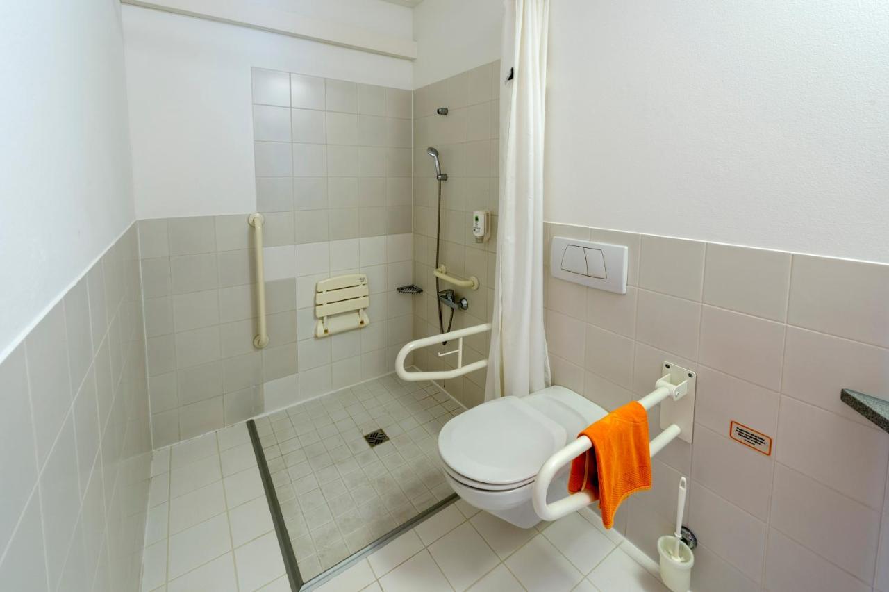 Hotel Orange Wings Krems Esterno foto